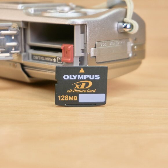 Olympus Camedia C-50 / 5MP Digital Camera / 3x Optical Zoom / Tested - Picture 9 of 9